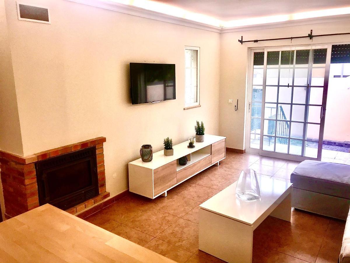 Figuras Villa FAO Kültér fotó